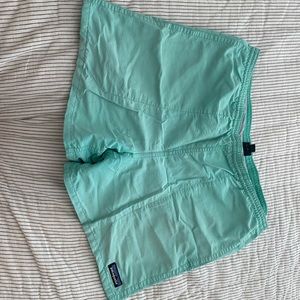 Patagonia men’s baggie shorts